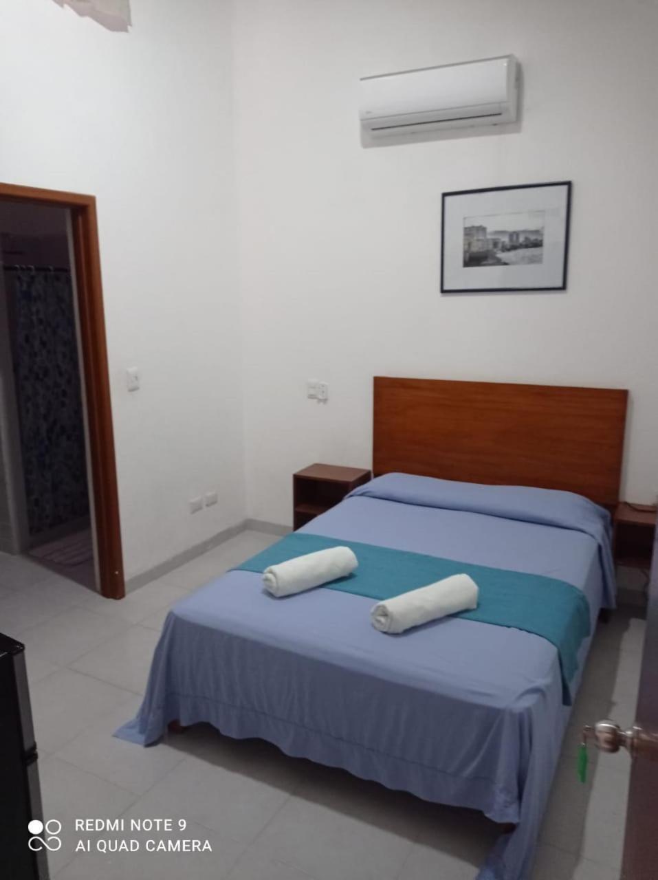 Casa De Huespedes Taino Bed & Breakfast Cancun Exterior photo