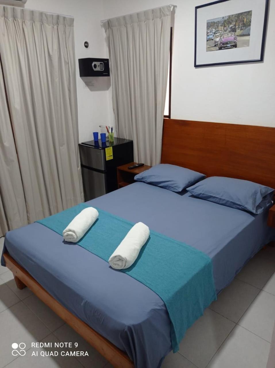 Casa De Huespedes Taino Bed & Breakfast Cancun Exterior photo